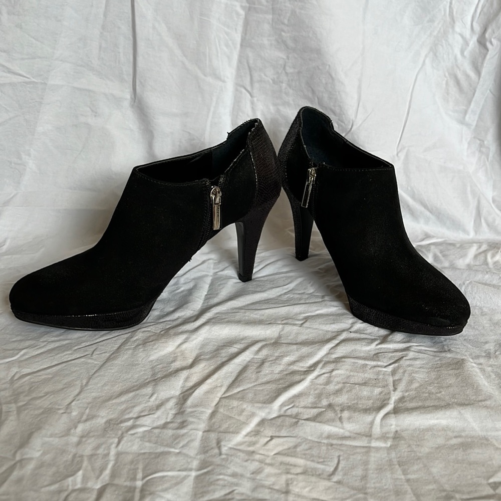Bandolino | Heel booties